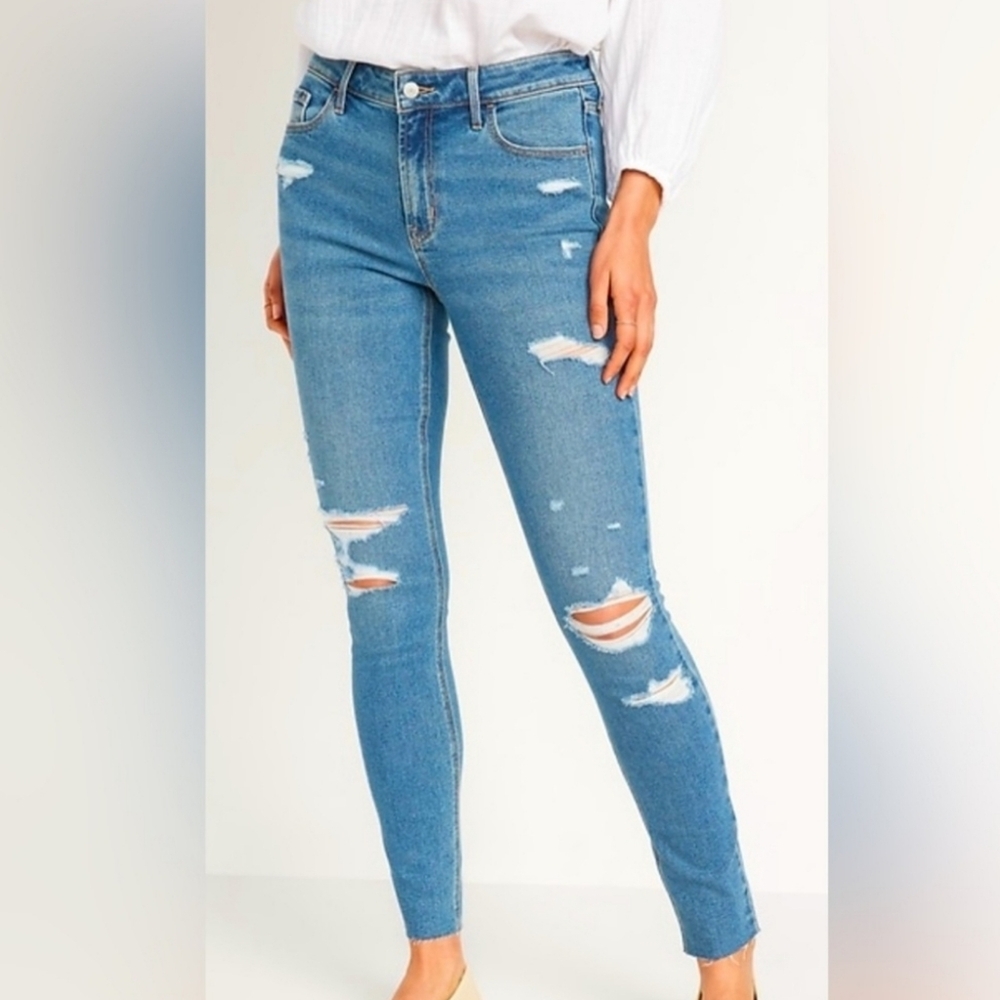 Old Navy skinny jeans size 6/28